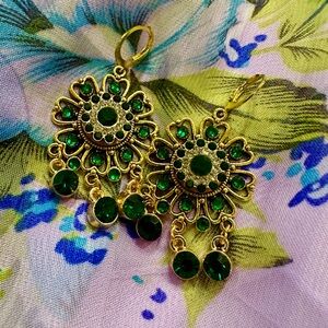 New Vintage-style Gold and Green Floral Earrings